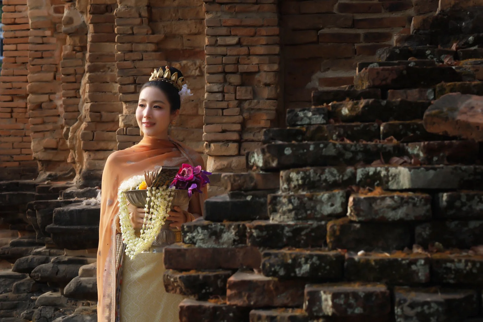 อ้อม รัตนัง