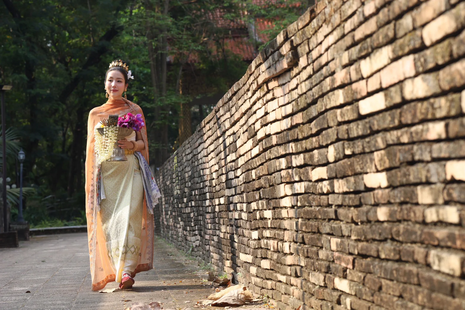 อ้อม รัตนัง