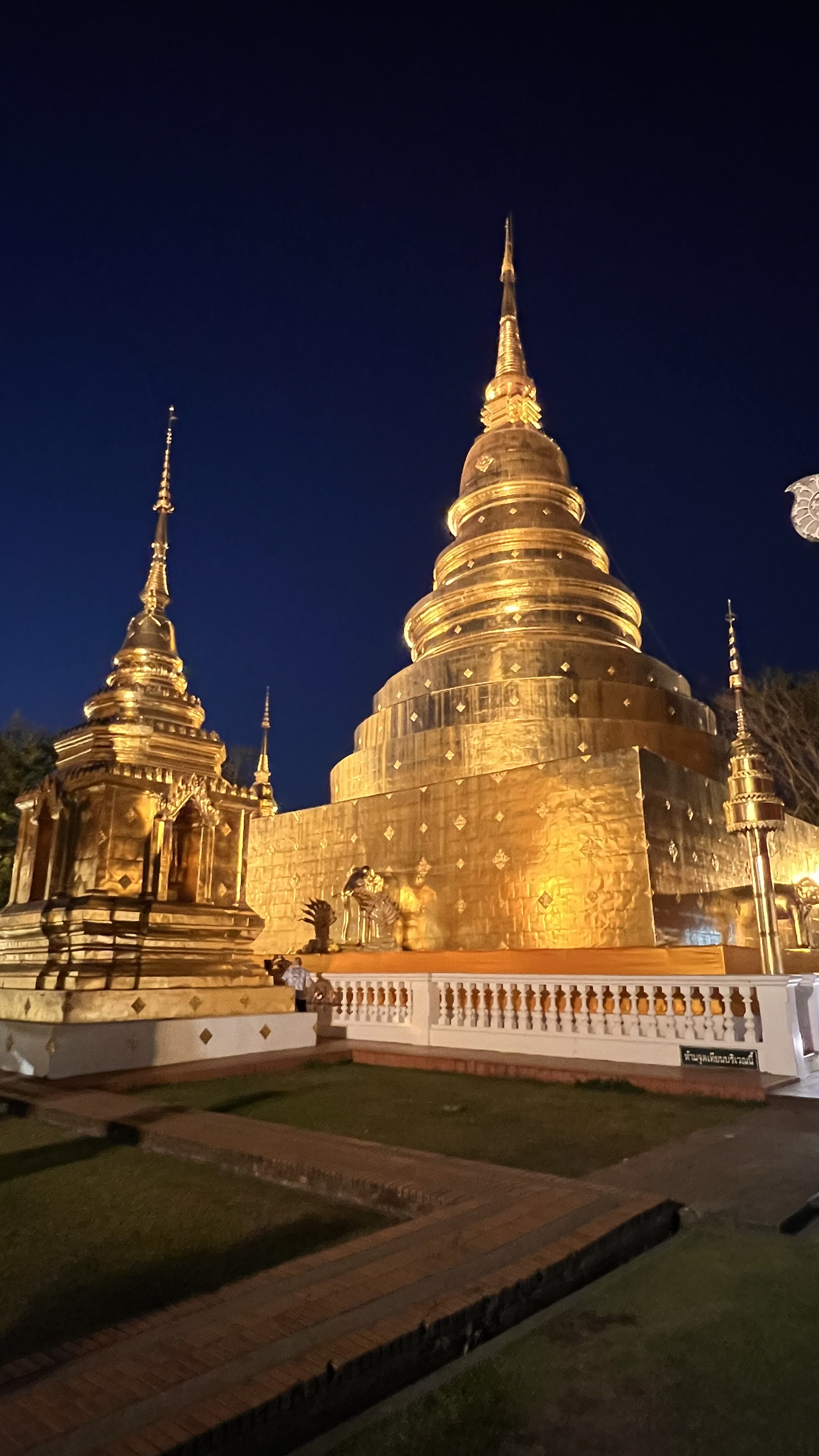 แกลเลอรีวัดพระสิงห์ 12